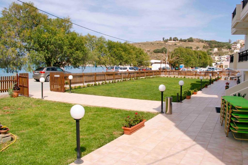 Garifalo Apartments Каливес Экстерьер фото